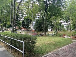 Bedok North Street 3 (D16), Shop House #451310111